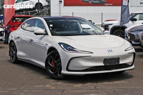 Beige 2025 MG Im5 Sedan Platinum