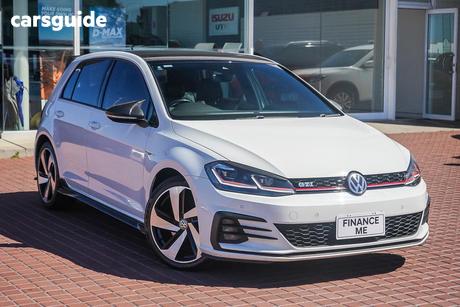 White 2018 Volkswagen Golf Hatchback Gti