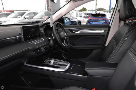 White 2026 GWM Haval Jolion Wagon Premium