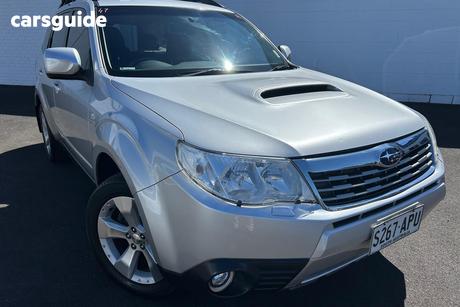 Silver 2010 Subaru Forester Wagon Xt