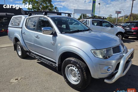2011 Mitsubishi Triton Double Cab Utility Glx-R (4X4)