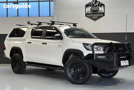 White 2021 Toyota Hilux Double Cab Pick Up Sr (4X4)
