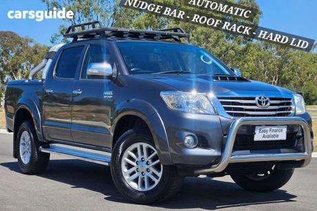 Grey 2014 Toyota Hilux Dual Cab Pick-up Sr5 (4X4)