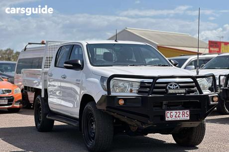 White 2015 Toyota Hilux Dual Cab Chassis Sr (4X4)