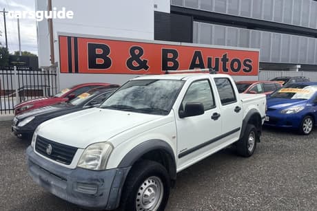White 2004 Holden Rodeo Crew Cab Pickup Lx