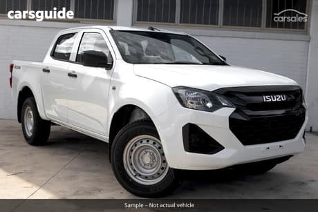 White 2025 Isuzu D-MAX Crew Cab Utility Sx (4X4)
