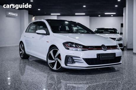 White 2018 Volkswagen Golf Hatchback Gti