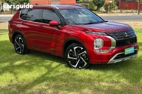 Red 2024 Mitsubishi Outlander Wagon Exceed 7 Seat (Awd)