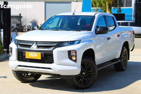 White 2022 Mitsubishi Triton Double Cab Pick Up Glx-R (4X2)