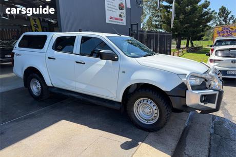 White 2021 Isuzu D-MAX Crew Cab Utility Sx (4X4)