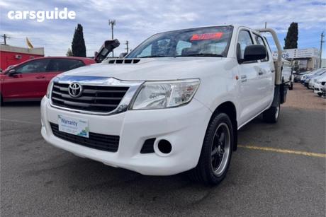 White 2015 Toyota Hilux Dual Cab Pick-up Sr