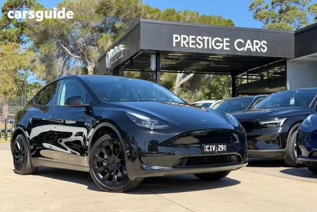 Black 2023 Tesla Model Y Wagon Rear-Wheel Drive