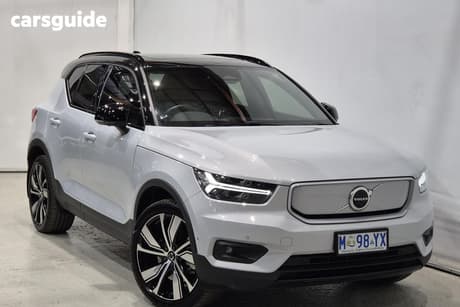 Silver 2022 Volvo XC40 Wagon Recharge Pure Electric (Awd)