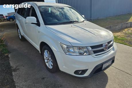 White 2013 Fiat Freemont Wagon