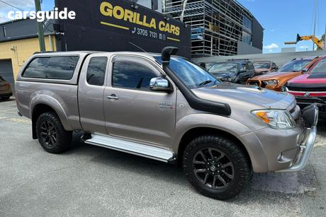 Gold 2007 Toyota Hilux X Cab Pickup Sr5 (4X4)
