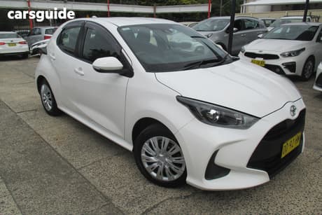 White 2022 Toyota Yaris Hatchback Ascent Sport