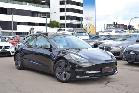 Black 2022 Tesla Model 3 Sedan Long Range