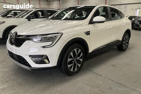 White 2023 Renault Arkana Coupe Zen