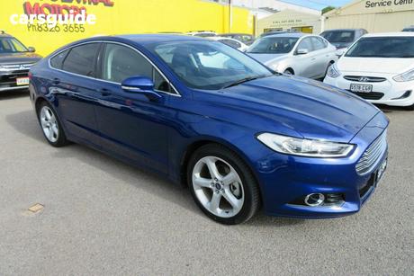 Blue 2017 Ford Mondeo Hatchback Trend