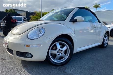 Beige 2008 Volkswagen Beetle Cabriolet Cabriolet