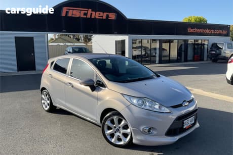 Silver 2010 Ford Fiesta Hatchback Zetec