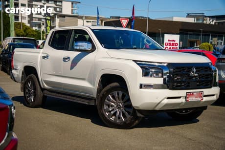 White 2024 Mitsubishi Triton Double Cab Pick Up Gls (4X4)