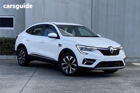 White 2023 Renault Arkana Coupe Zen