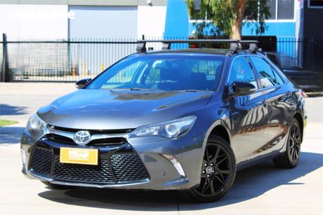 Grey 2016 Toyota Camry Sedan Rz S.E.