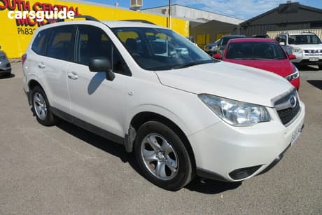 White 2013 Subaru Forester Wagon 2.5I