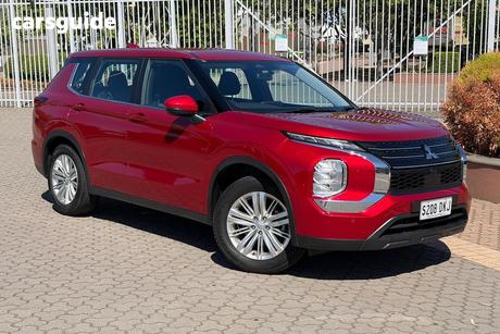 Red 2024 Mitsubishi Outlander Wagon Es 5 Seat (2Wd)