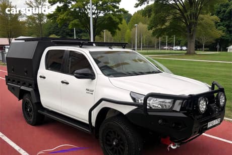 White 2019 Toyota Hilux Double Cab Chassis Sr (4X4)