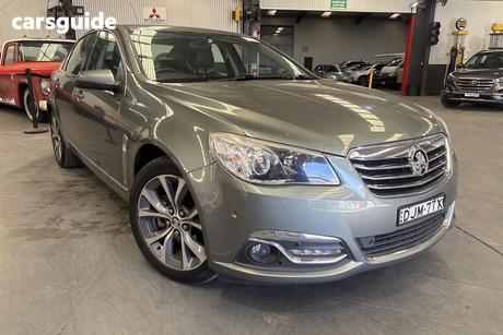 Green 2015 Holden Calais Sedan