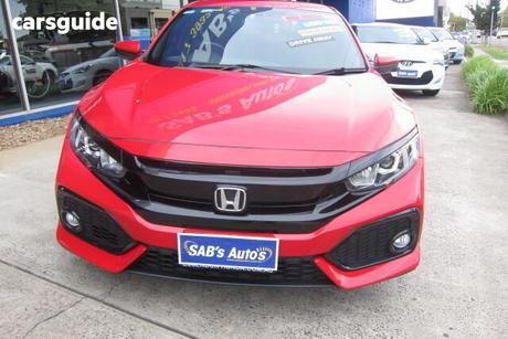 Red 2018 Honda Civic Hatchback Vti