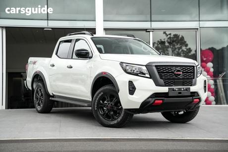 White 2025 Nissan Navara Dual Cab Pick-up Pro-4X (4X4)
