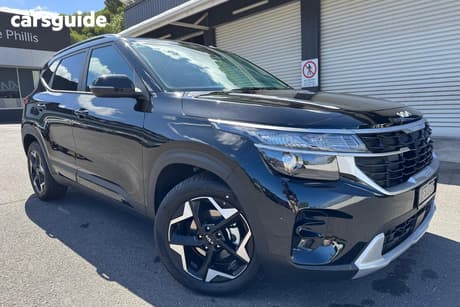 Black 2025 Kia Seltos Wagon Sport+ (Fwd)