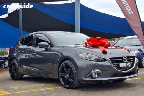 Grey 2015 Mazda 3 Hatchback Sp25
