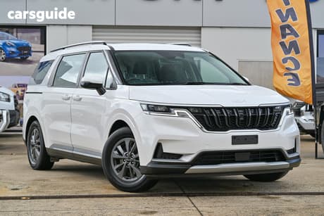 White 2022 Kia Carnival Wagon S