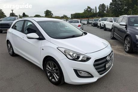 White 2016 Hyundai I30 Hatchback Sr