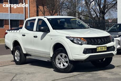 White 2017 Mitsubishi Triton Dual Cab Utility Glx Plus (4X4)