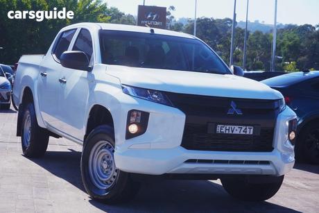 White 2019 Mitsubishi Triton Double Cab Pick Up Glx (4X4)