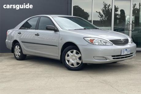 Silver 2004 Toyota Camry Sedan Altise