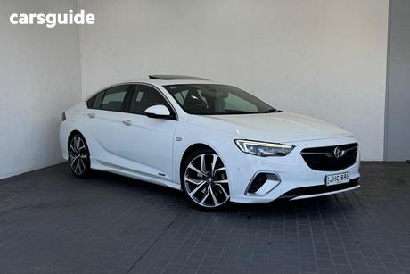 White 2018 Holden Commodore Liftback Vxr (5Yr)