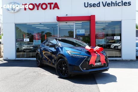 Red 2024 Toyota C-HR SUV