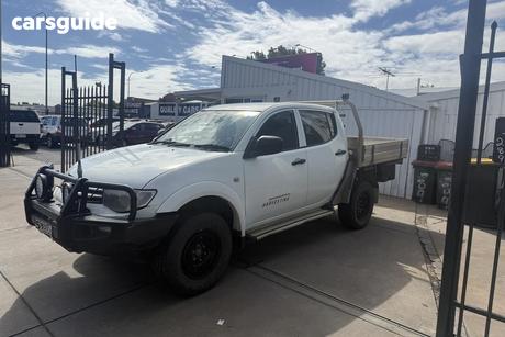 White 2014 Mitsubishi Triton Double Cab Utility Glx (4X4)