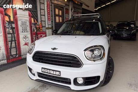 White 2017 Mini Countryman Wagon Cooper