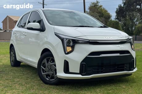 White 2025 Kia Picanto Hatchback Sport (Pe2)