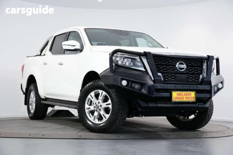 White 2021 Nissan Navara Dual Cab Pick-up St (4X2)
