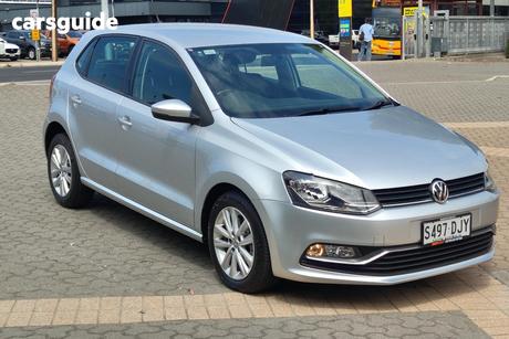 Silver 2016 Volkswagen Polo Hatchback 81 Tsi Comfortline