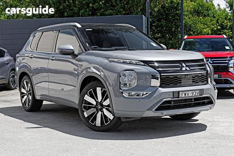 Grey 2025 Mitsubishi Outlander Wagon Exceed Tourer 5 Seat (Awd)