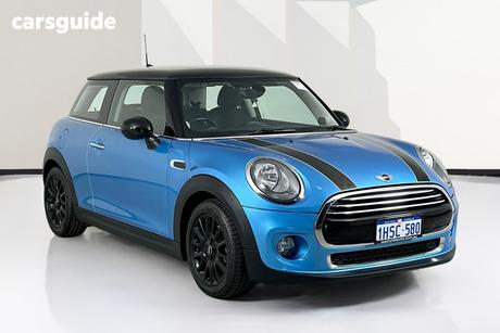 Blue 2015 Mini Cooper Hatchback